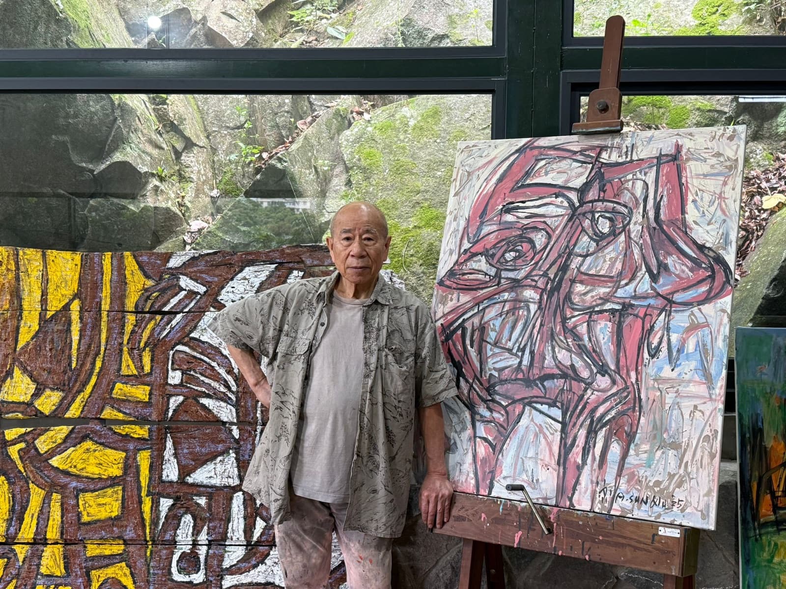 Peinture d'A-Sun Wu, couleurs saturées et signes archaïques